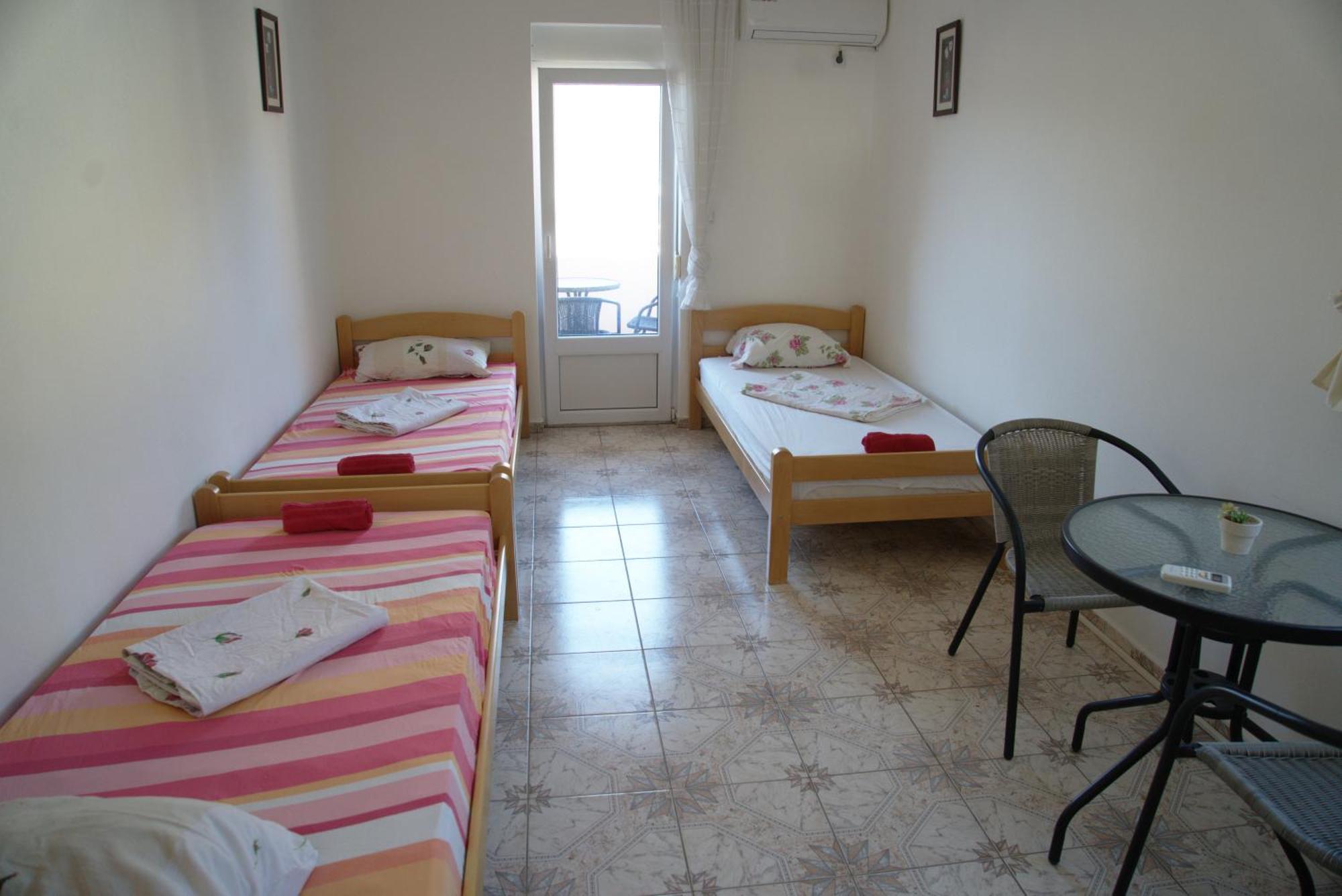 Apartment Safija *